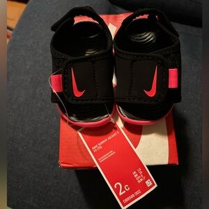 NIKE SUNRAY ADJUST 5 V2 (TD) SIZE 2C (black and racer pink) DB9566 002 NWB